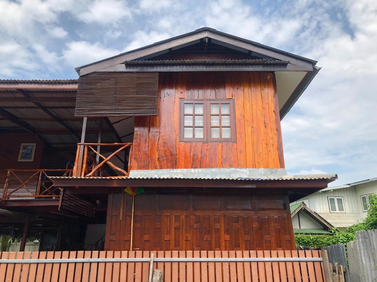 Banthai Guesthouse Phetchaburi Exterior foto